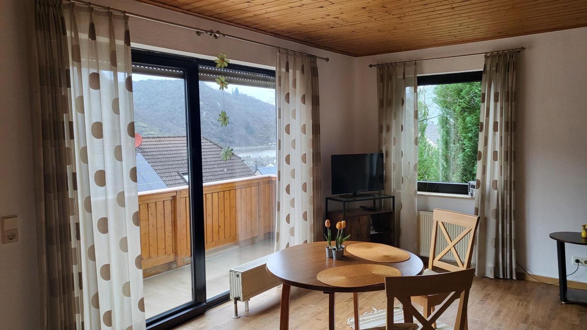 Ferienwohnung Zum Rheinblick 케스터트 외부 사진